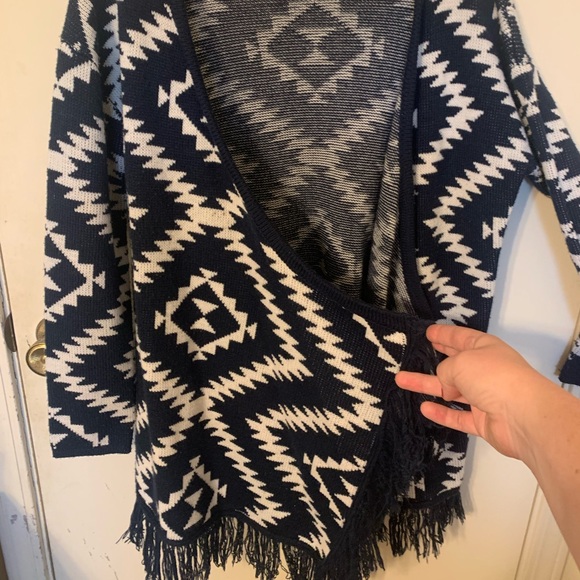 Aztec Print Cardigan - Picture 2 of 4
